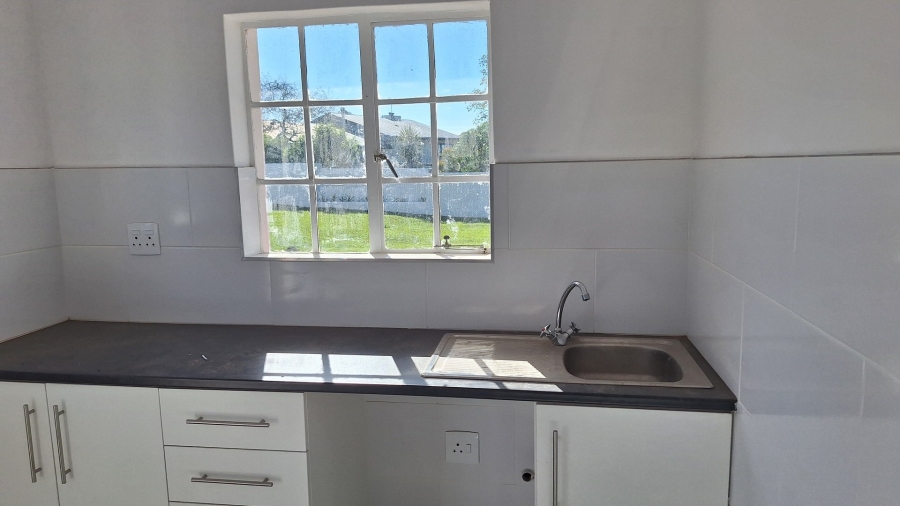 To Let 1 Bedroom Property for Rent in Lovemore Heights Estate Eastern Cape